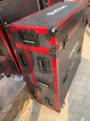 Quality Midas M32 Mixer Flight Case (Box)