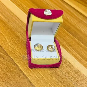 Non Tarnishing Gold Earrings Comes With Box