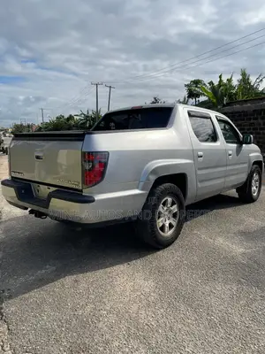 Honda Ridgeline 2012 Silver