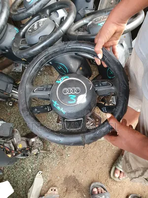 Stearing Wheel Audi Q7 ,A4 ,A5,A6 A7 2013.