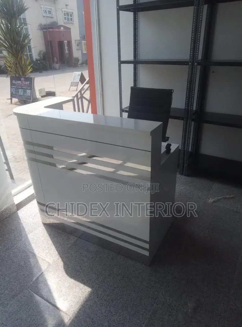 Office Executives Reception Table
