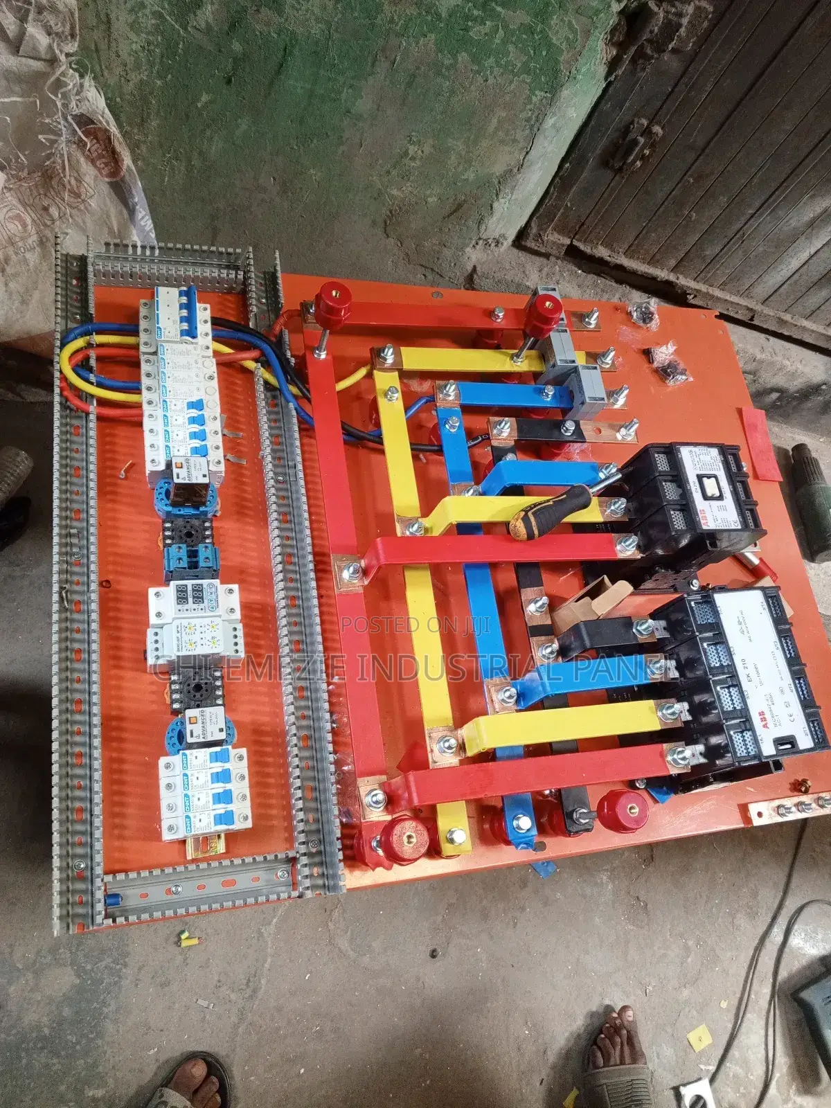 Distribution Panel