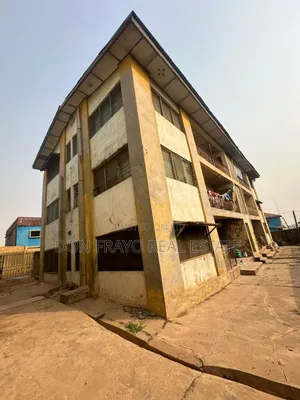 18bdrm Block of Flats in Iwo Road for sale