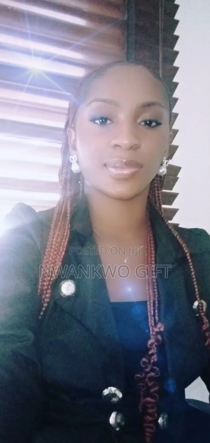 Front Desk/Receptionist