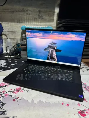 Laptop Razer Blade Advanced 32GB Intel Core i9 SSD 2T