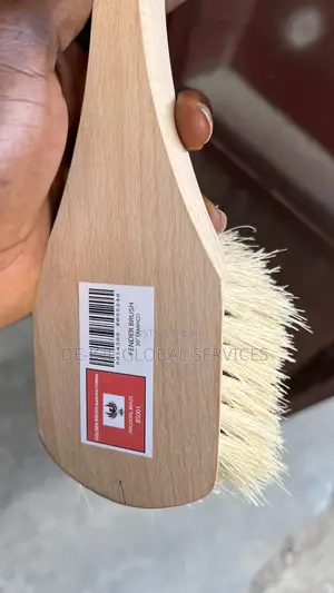 Fender Brush 20 Inches