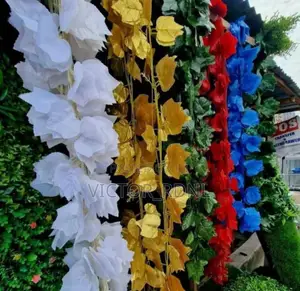Dropping Flowers 