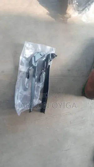 Bonnet Hanger Honda Accord 2013 / 2016