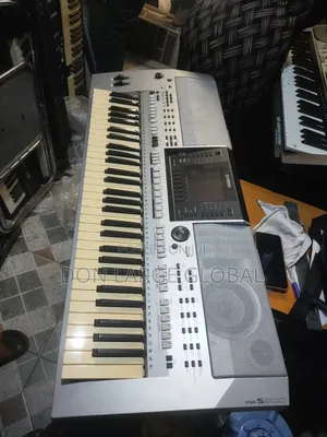 Yamaha PSR-S900