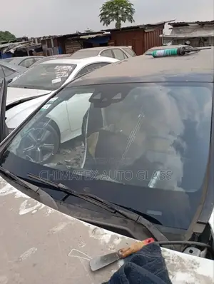 Mercedes E300 2019 Front Windscreen and Back Windscreen