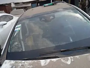 Mercedes E300 2019 Front and Back Glass Available We Deliver