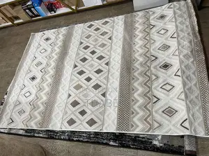 Bohemian Style Grey/ White Beige Rug 5x7