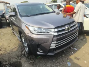 Toyota Highlander 2016 Gray