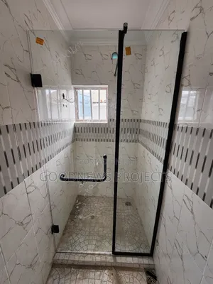 Fixed Door Shower Glass