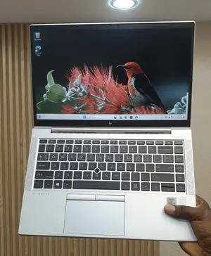 Laptop HP EliteBook 830 G7 16GB Intel Core I7 SSD 256GB