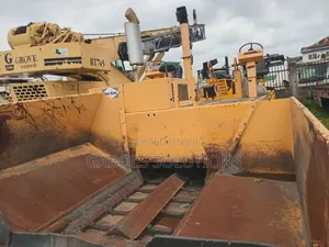 Black Knox Ashphalt Paver