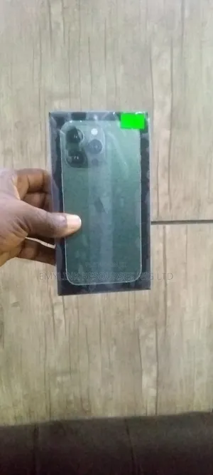 New Apple iPhone 13 Pro 256 GB Green