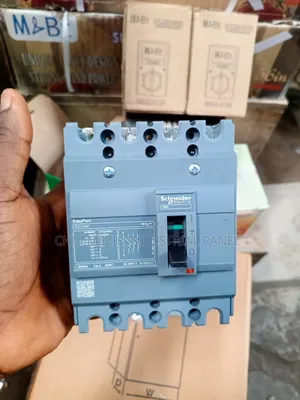 McCb Breaker