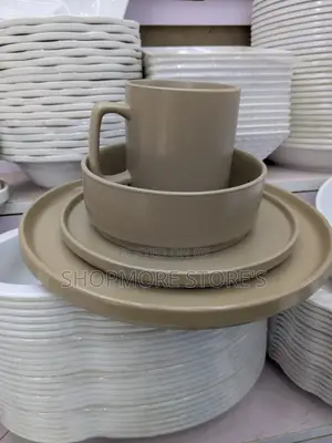 16 Pieces Glass Dishing Plate and Cup