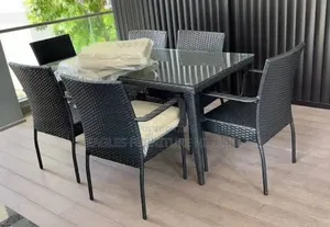 High Quality Rattan Table and 6 Chairs