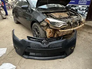 Complete Front Bumper Toyota Corolla 2014 LE