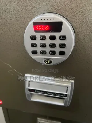 Repair Of Digital And Analogue Fireproof Safe