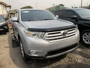 Toyota Highlander 2012 Silver