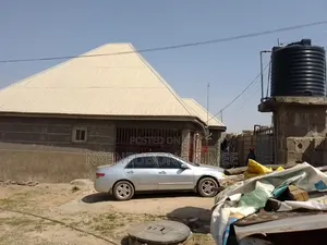 2bdrm Bungalow in Mararaba for sale
