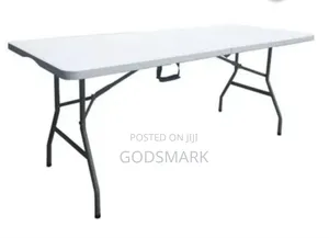Banquet Triangular Foldable Table by 10 Seaters.
