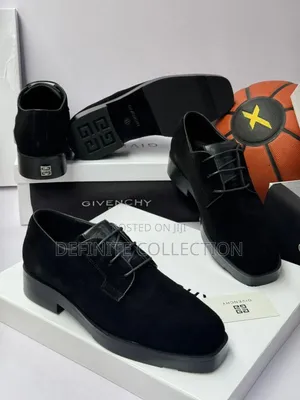 GIVENCHY COORPERATE Suede Shoe