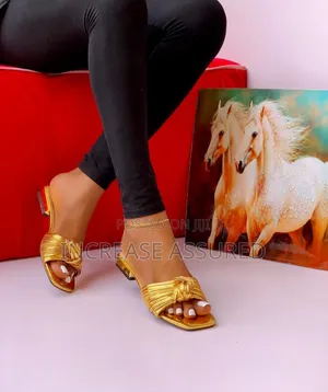 High Quality Flat Slippers for Ladies