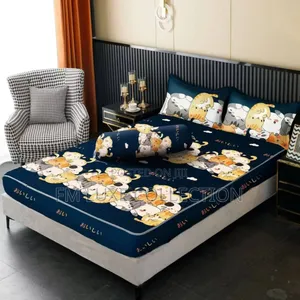 Fitted Waterproof Bedspread With 4 Pillow Cases