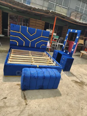 Ulphostery 6by6 Bed Stand With Its Accessories.