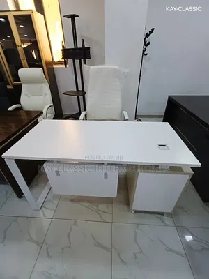 1.4 Mt Office Table White And Swivel Chair