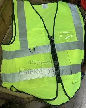 Reflective Jacket With 2 Front Pockets And Zip