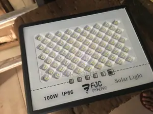 100watts Solar Street Lights Available Now