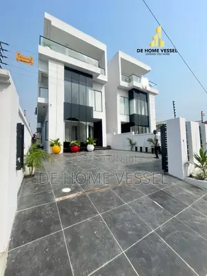 Tastefully Finished Luxury Home