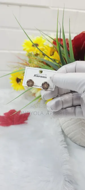 Female SIMPLE Earrings