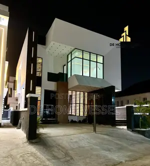 4bdrm Duplex in Lekki for sale