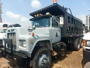 Highest Grade 24valve R Model MACK Ten Tyres Dump Truck 30t