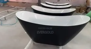 Black And White Luxury Bathtub Available