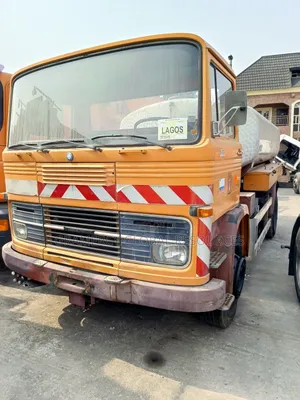 Foreign Used Mercedes Benz Tanker Truck Available for Sale