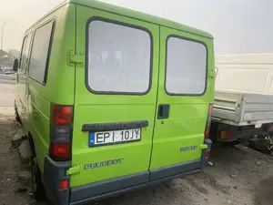 Peugeot Boxer 2010 Green