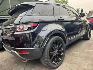 Land Rover Range Rover Evoque Prestige 4x4 (2.0L 4cyl 9A) 2014 Black