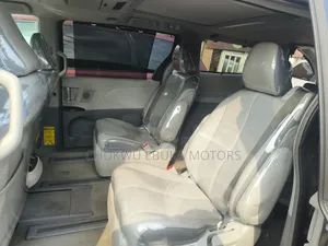 Toyota Sienna Limited 7 Passenger 2012 Gray