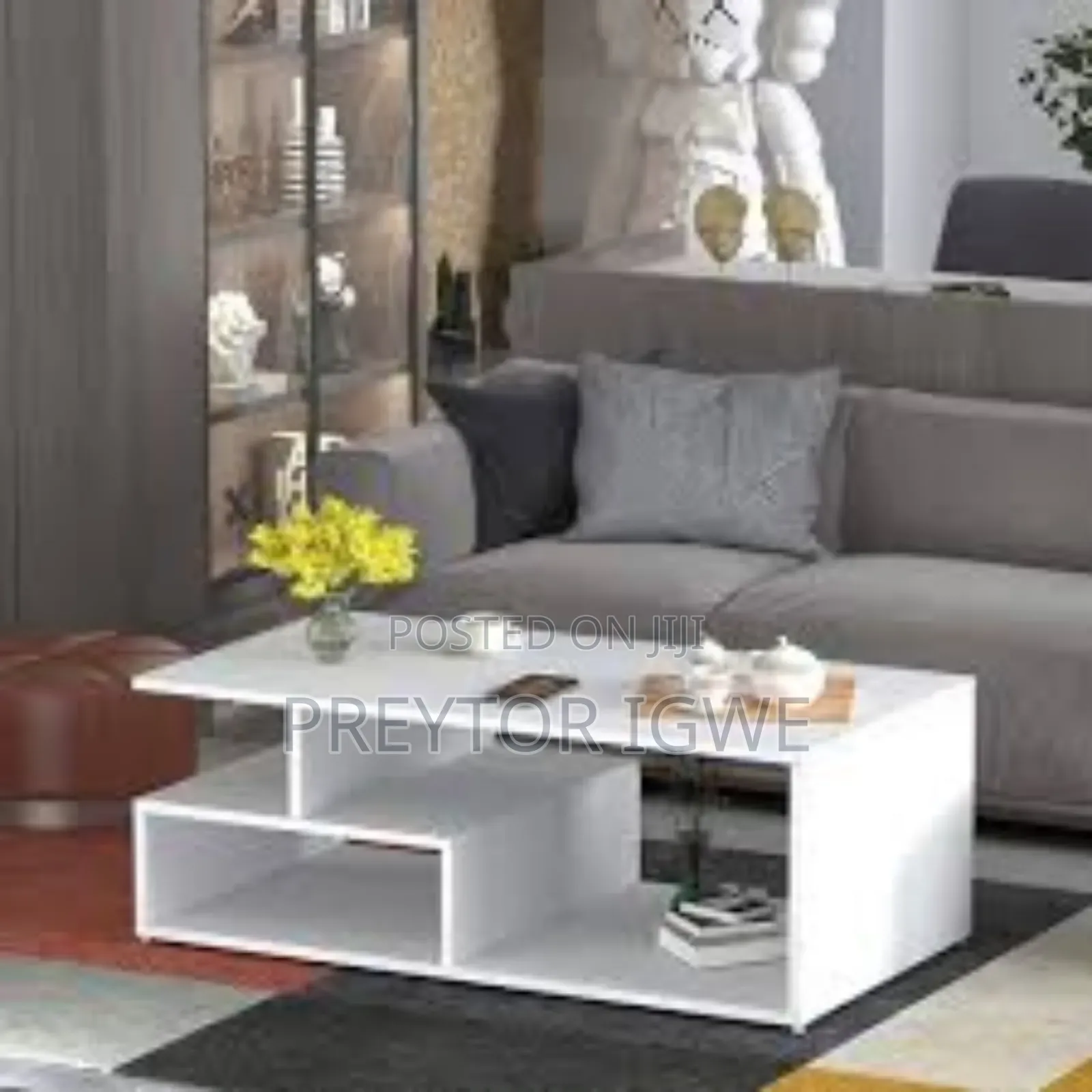 Beautiful Classic Centre Table