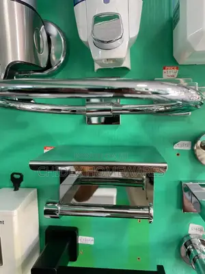 Tissue Holder