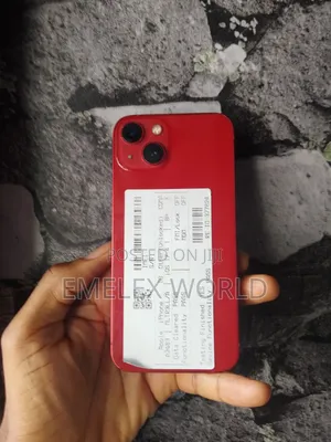 Apple iPhone 13 128 GB Red