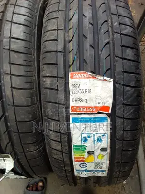 225 55 R18 Bridegstone and Continental
