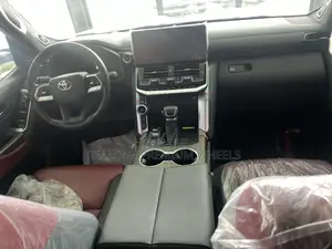 New Toyota Land Cruiser 2024 Black